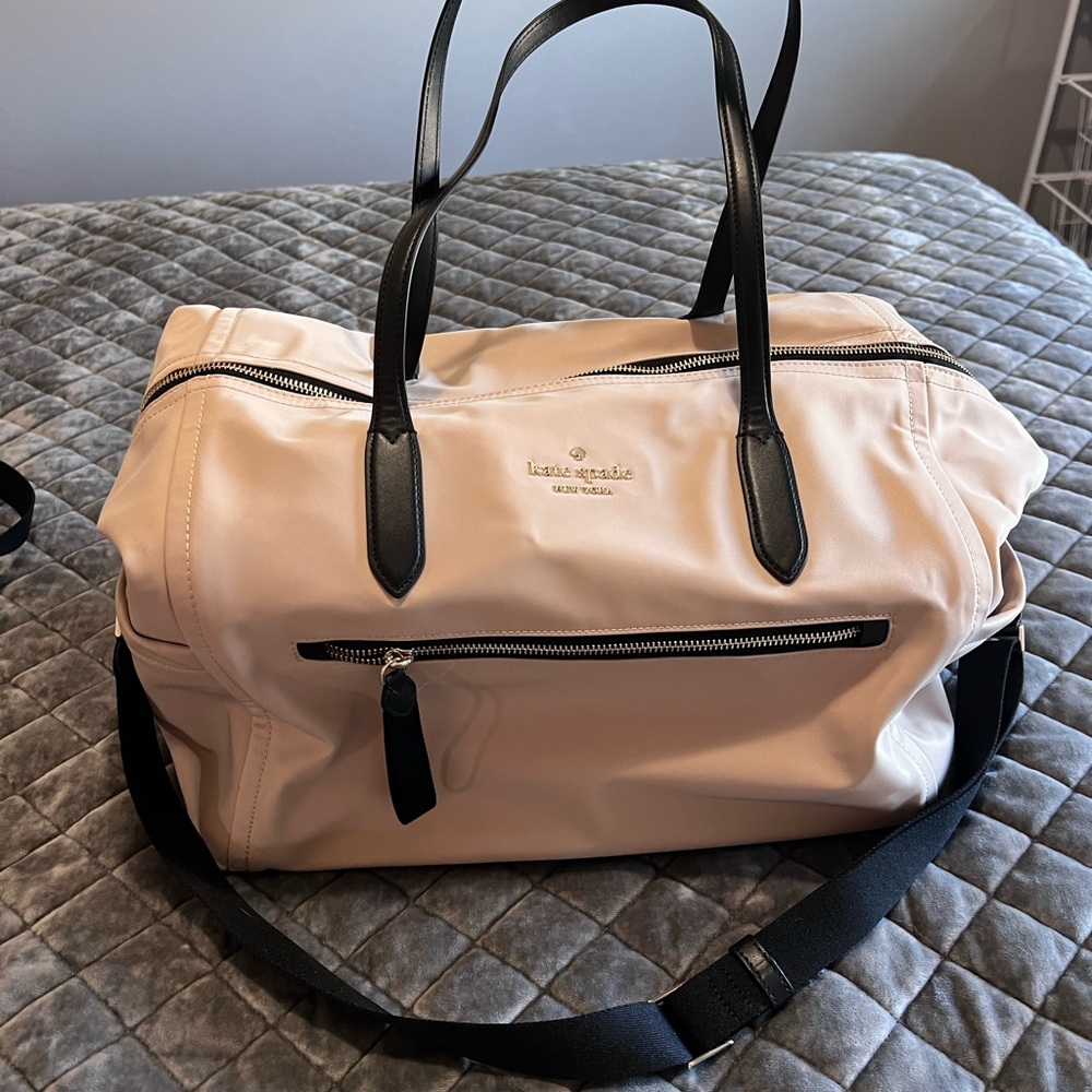 Kate Spade Chelsea Nylon Weekender Travel
Warm Beige